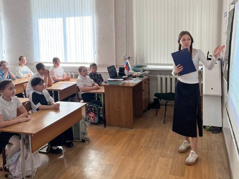 В школе №31 города Новошахтинска прошёл урок, посвящённый Дню православной книги