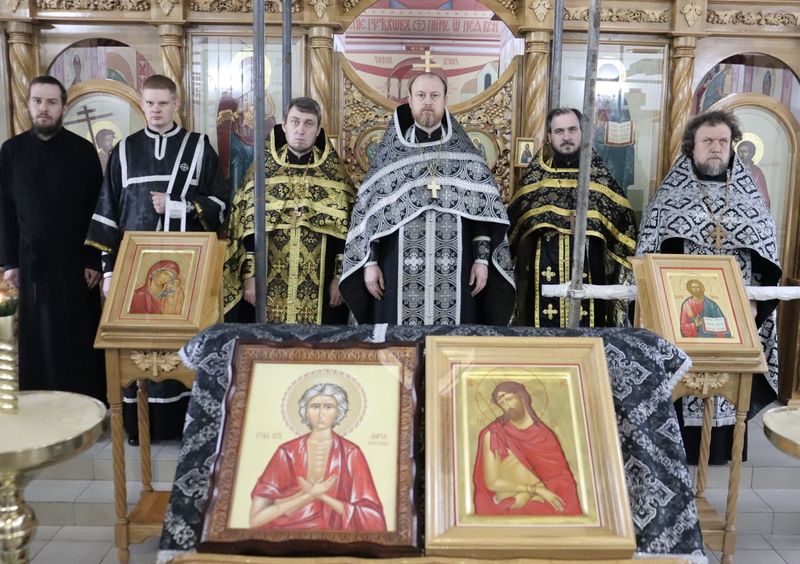 Духовенство Новошахтинского благочиния совершило соборное богослужение