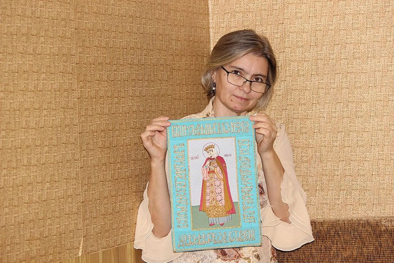 «НЕ КОПИРОВАТЬ ВЫЦВЕТШИЕ ОРИГИНАЛЫ, А УВИДЕТЬ, КАКИМИ ОНИ БЫЛИ ИЗНАЧАЛЬНО»