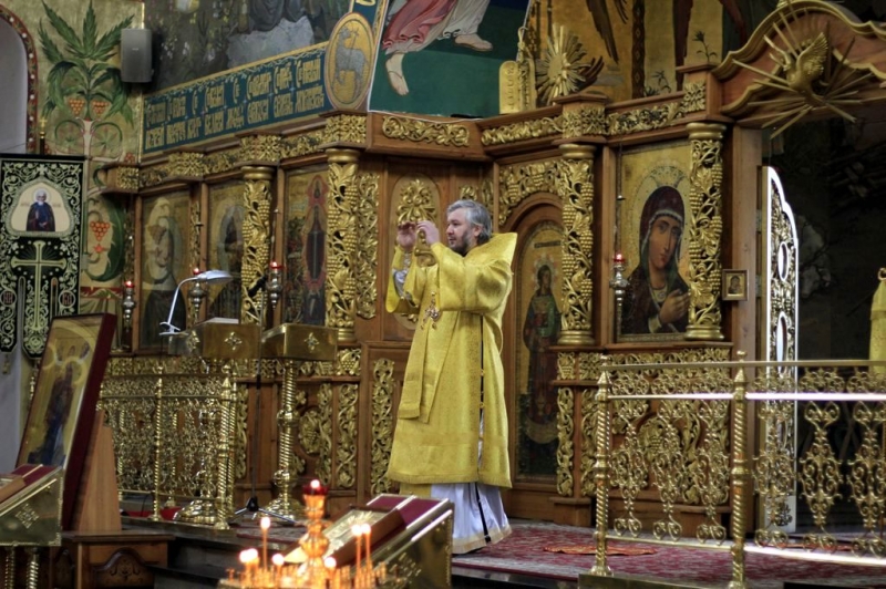 В день памяти святого апостола Фомы Преосвященнейший епископ Симон возглавил Божественную литургию в главном храме епархии