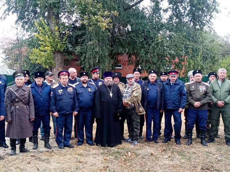 В день Покрова Пресвятой Борогодицы в станице Кривянской прошло праздничное мероприятие