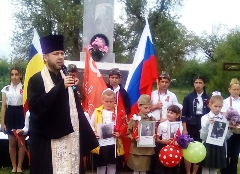 Участие настоятеля храма п. Садовый в мероприятиях, посвященных Великой Отечественной войне