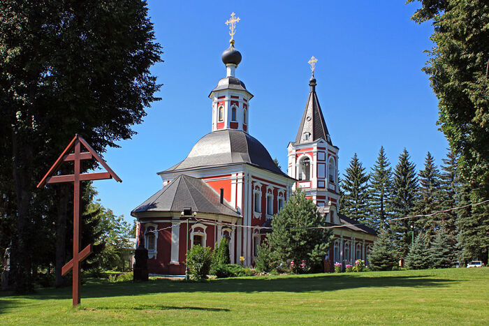 «ПОМНИ: СВЯЩЕННИК ПРИНАДЛЕЖИТ ТОЛЬКО ЦЕРКВИ!»