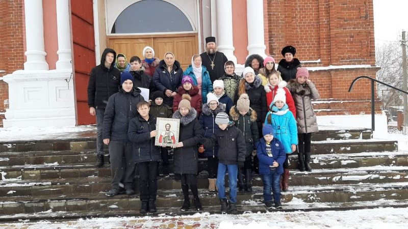 В храме святителя Николай Чудотворца ст. Обливской состоялась рождественская встреча учеников воскресной школы 