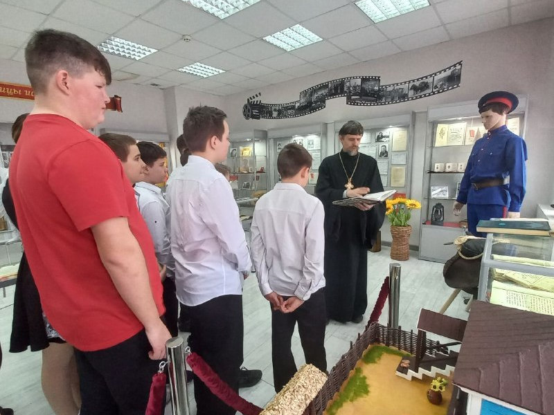 День православной книги в школе № 41: живой разговор об истории и вере