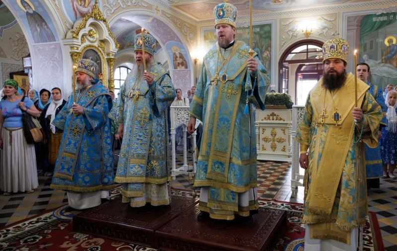 В городе Луганске епископ Симон принимает участие в торжествах по случаю Луганской иконы Божией Матери