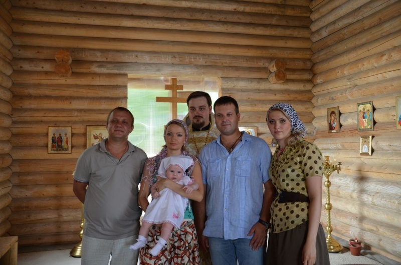 В казачьем кадетском Алексеевском епархиальном подворье было совершено первое Таинство Крещения