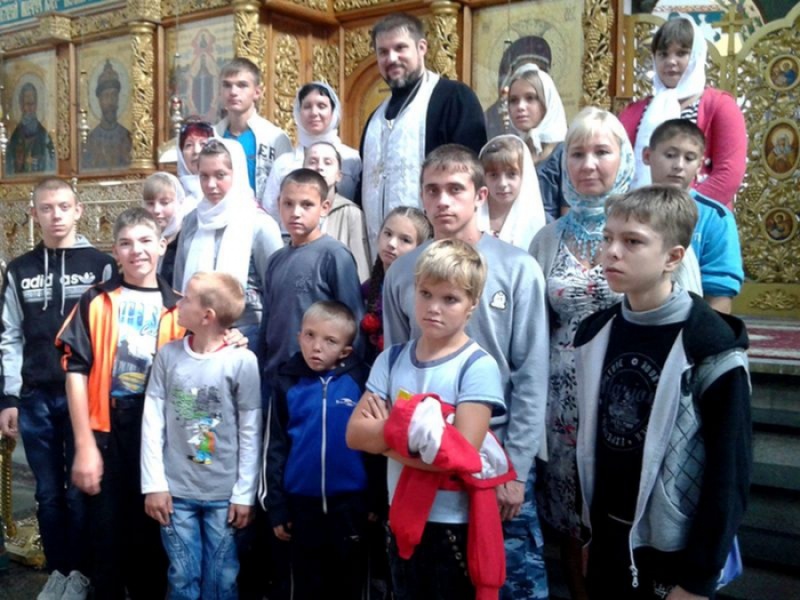 Дети реабилитационного центра «Добродея» г. Шахты с познавательной экскурсией посетили Покровский кафедральный собор г. Шахты