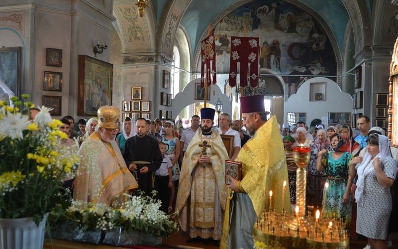 В день памяти святителя Тихона Задонского в станице Кривянская по случаю престольного дня прошли праздничные мероприятия