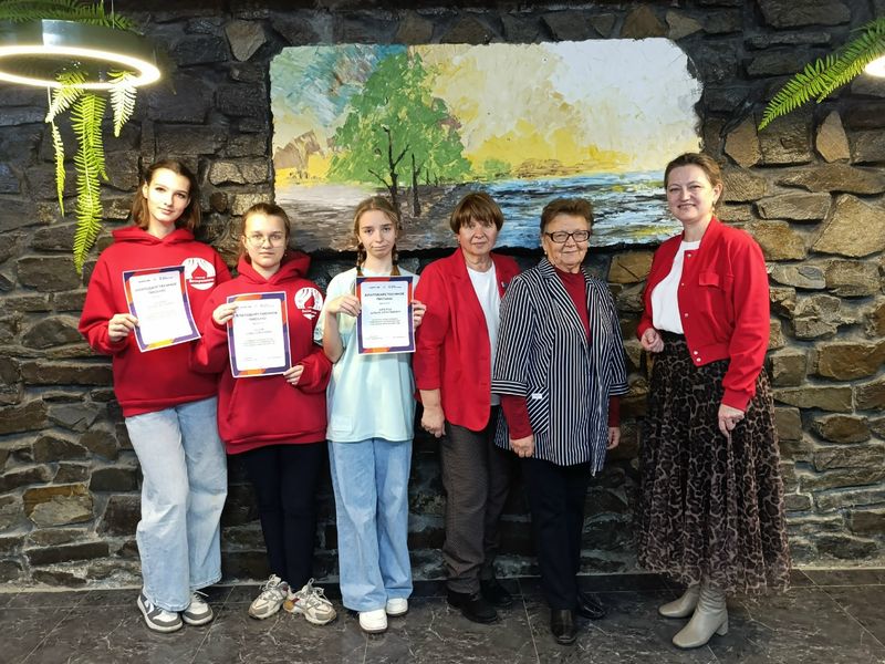 Встреча с Главой города Гуково: в День волонтёра чествовали самых активных добровольцев прихода