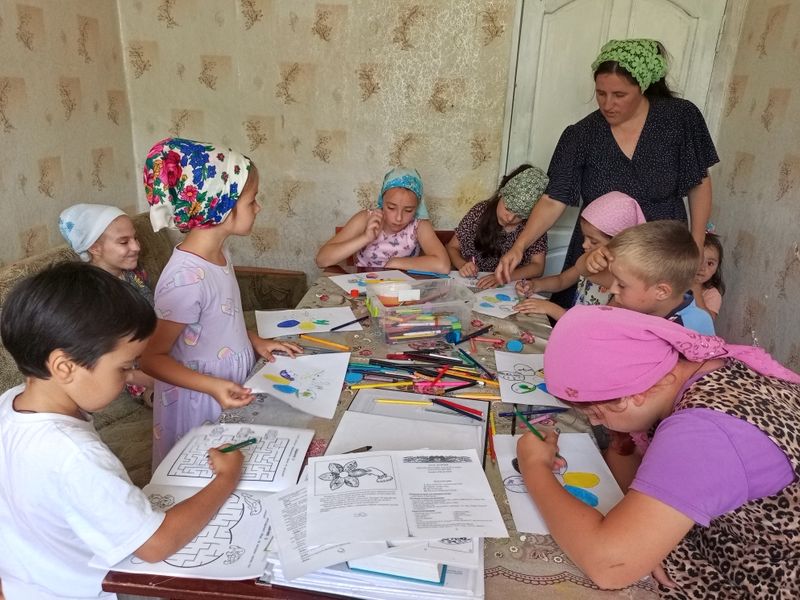 В воскресной школе слободы Позднеевка прошло занятие о днях творения