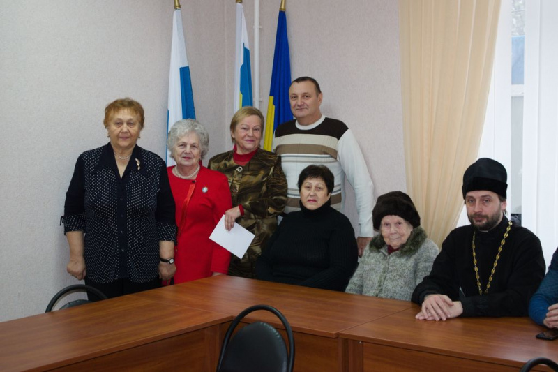 Благочинный приходов Александровск-Грушевского округа протоиерей Сергий Яценко принял участие в рабочем совещании с руководителями первичных ветеранских организаций г. Шахты.