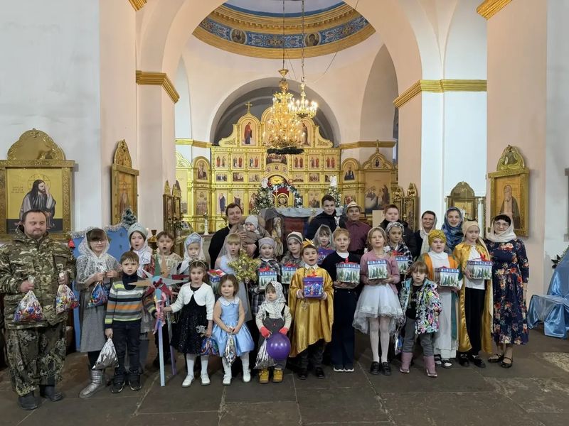 В Успенском храме Калитвенской прошёл праздничный рождественский концерт