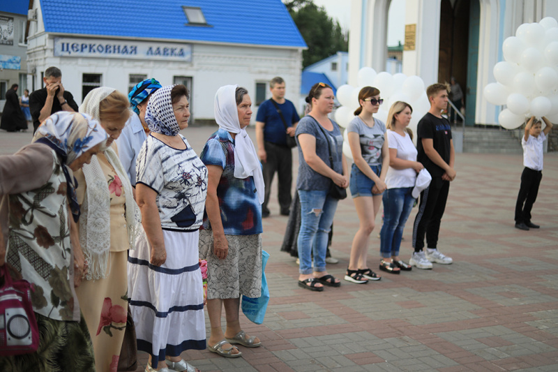 Акция в День памяти и скорби, в годовщину начала Великой Отечественной войны прошла на Соборной площади в городе Шахты