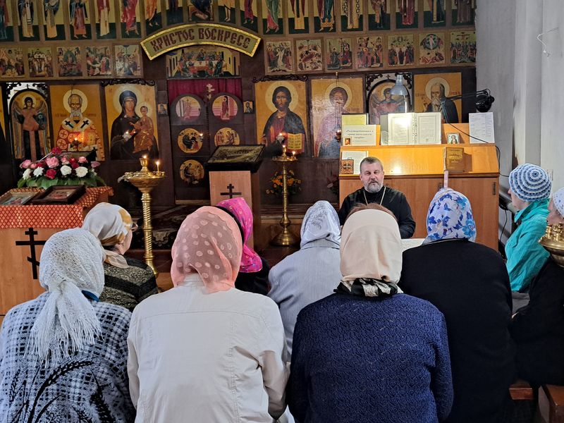 Духовная беседа прошла в Пантелеимоновском храме поселка Майский