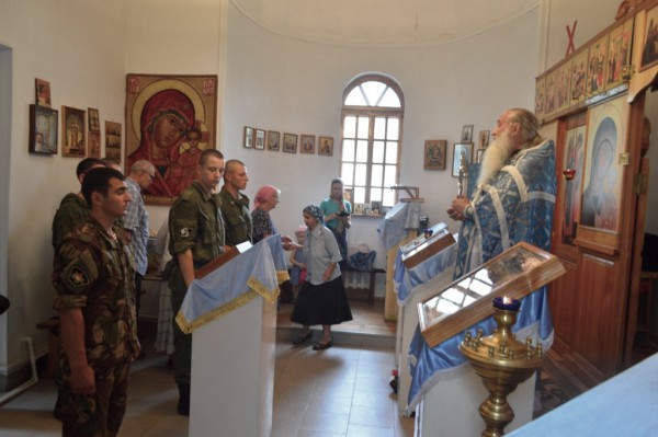 Престольный праздник отметили в Казанском храме п. Персиановский Октябрьского района