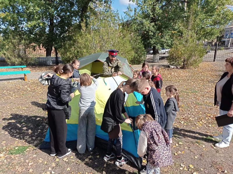 Юные «робинзоны» осваивают туристические навыки в Чертково