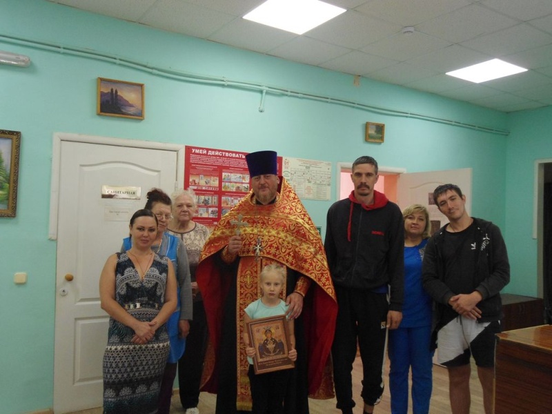 В День трезвости священник посетил пациентов больницы наркологического отделения № 2 г. Каменск-Шахтинский