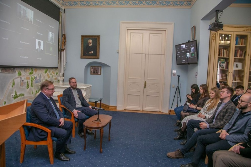 В публичной лекции председателя Православного Палестинского Общества С.В. Степашина приняли участие древлехранитель Шахтинской епархии и шахтинские студенты