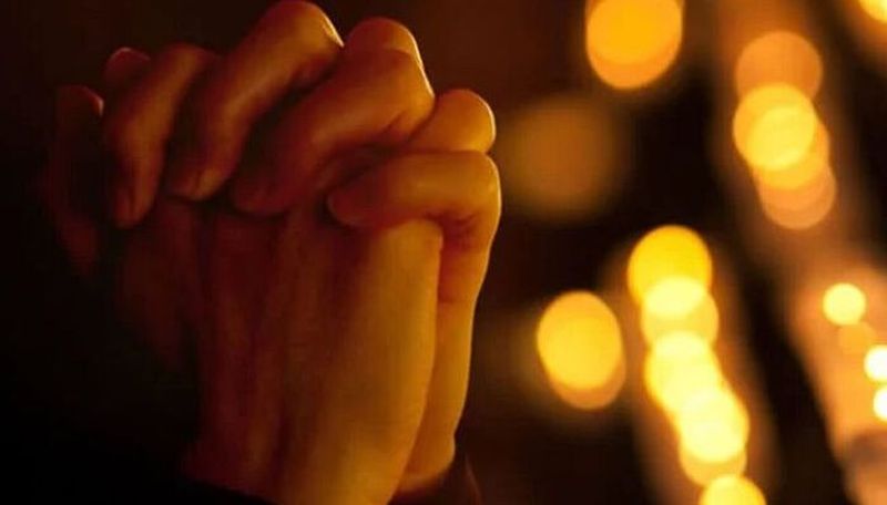 БОЛЬШЕ МОЛИТЕСЬ И МЕНЬШЕ СЛОВ ГОВОРИТЕ СВОИМ ДЕТЯМ