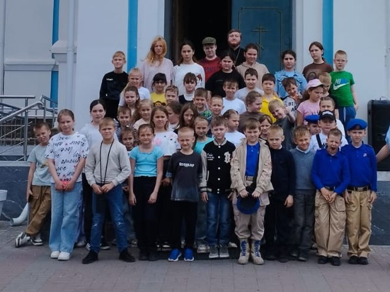 Экскурсия для школьников по Покровскому кафедральному собору города Шахты 