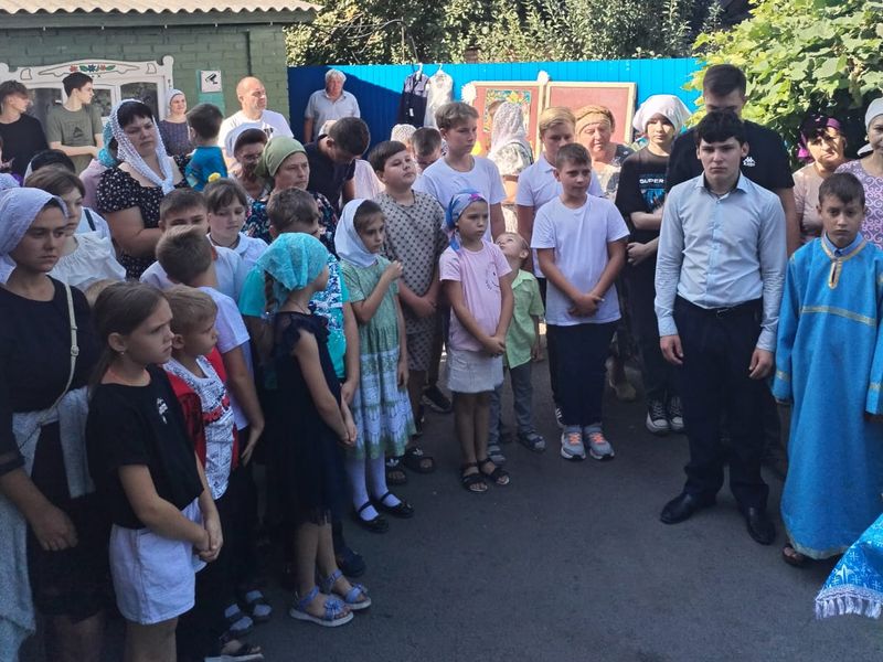 В храме Архистратига Михаила прошло тематическое мероприятие «Здравствуй школа»