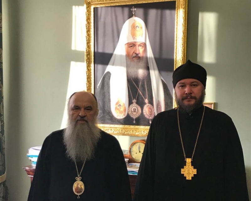 Управляющий делами Московской Патриархии митрополит Санкт-Петербургский и Ладожский Варсонофий и епископ Шахтинский и Миллеровский Симон провели встречу и обсудили текущее положение дел в Шахтинской епархии
