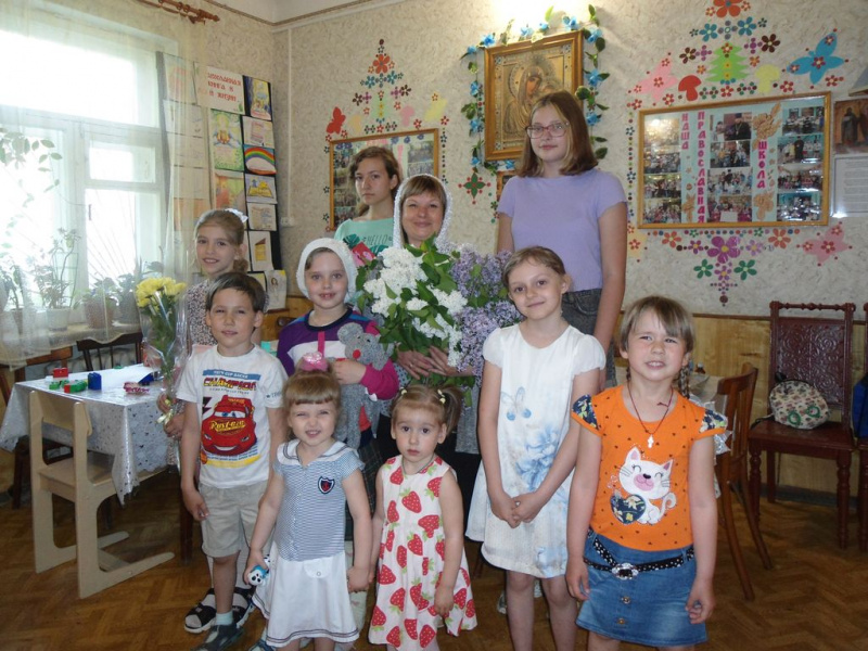 Воспитанники воскресной школы «Радость» при храме Почаевской иконы Богородицы встретились с руководителем социальной деятельности добровольцев «Общины Милосердия»