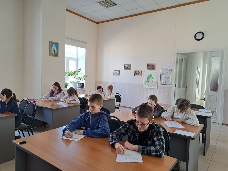 В Каменске-Шахтинском прошёл 2-й тур олимпиады по Священной истории и Закону Божию