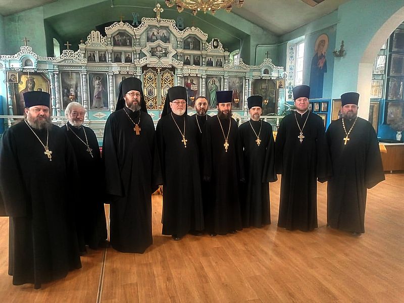 В храме Архистратига Михаила поселка Каменоломни состоялось собрание священнослужителей Нижнедонского благочиния