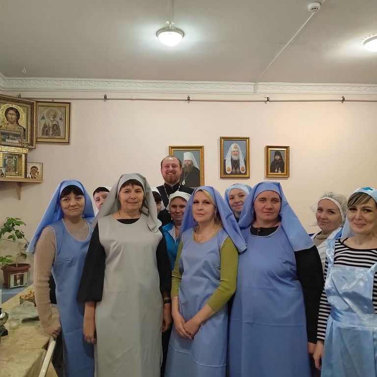 Собрание сестер-милосердия и оперативного штаба помощи «Спасательный круг» Донского храма г. Новошахтинска