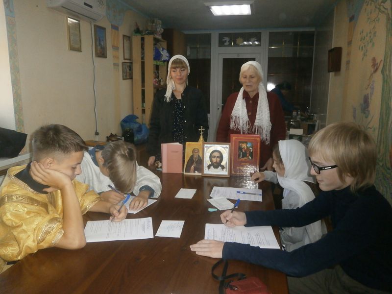 В воскресной школе «Держава» прошел первый тур Кирилло-Мефодиевской олимпиады, посвященной преподобному Сергию Радонежскому