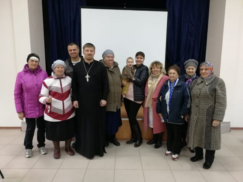 В духовно-просветительском центре «Лествица» Каменского благочиния проходят занятия по Закону Божиему для глухих и слабослышащих людей