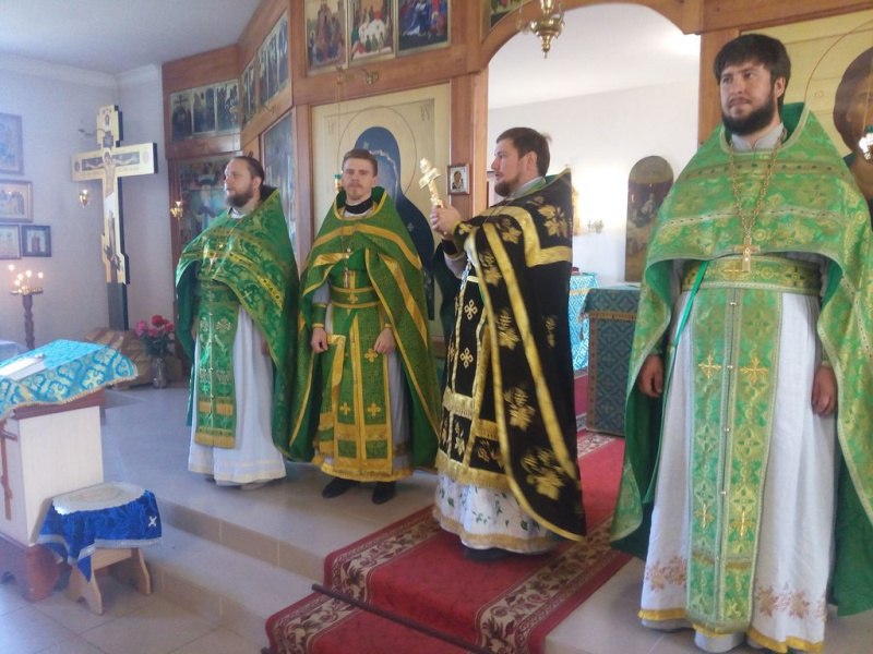 В городе Донецке в день памяти святого благоверного князя Александра Невского соборным богослужением отметили круглую дату, а именно пятилетие открытия прихода святой блаженной Матроны Московской