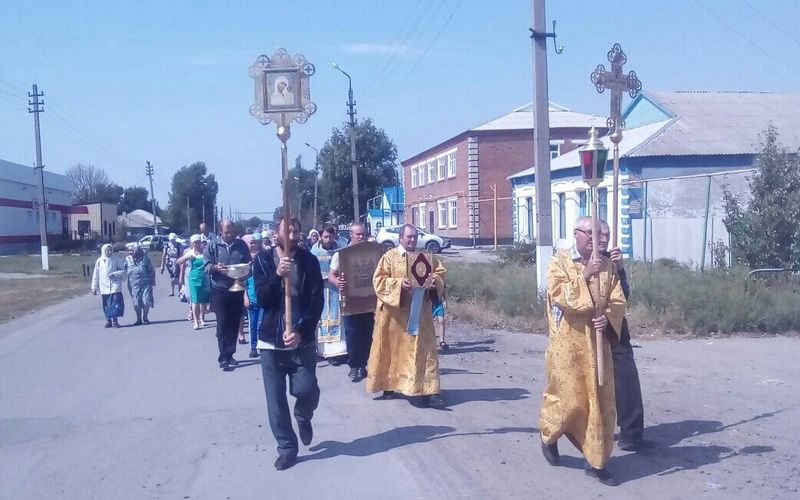 В Свято-Успенском храме станицы Мальчевская отпраздновали престольный праздни​к