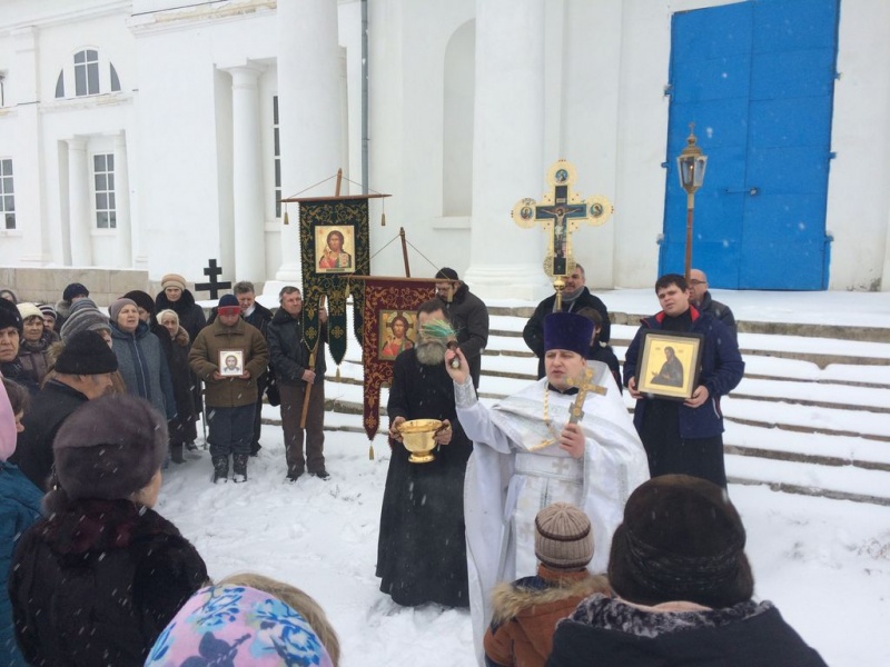 Успенском храме станицы Калитвенской отметили престольный праздник одного из пределов – в честь Собора Иоанна Крестителя