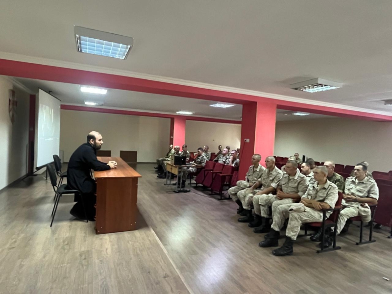 Беседа с солдатами срочной службы войсковой части 3033 города Шахты 