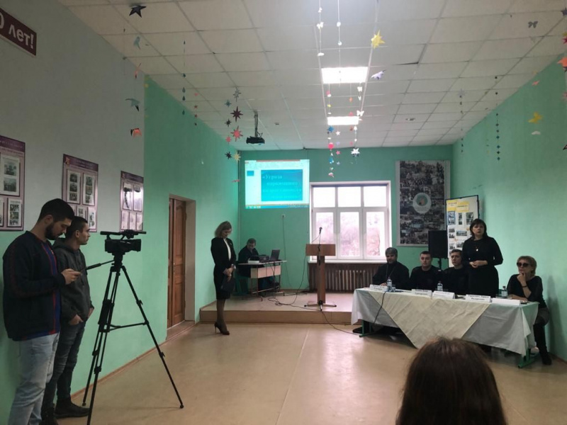 Иерей Сергий Столяров принял участие в конференции по профилактике наркомании в молодежной среде в школе № 12 г. Красный Сулин