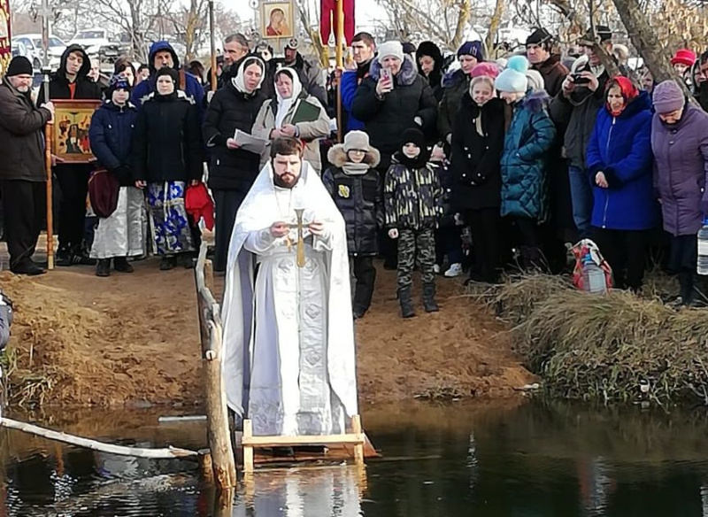 День Святого Богоявления молитвенно отметил приход Покрова Пресвятой Богородицы сл. Никольской