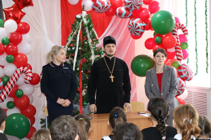 Духовно-нравственная беседа в школе хутора Горбатов Боковского района 