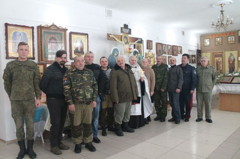 В храме Великомученика и целителя Пантелеимона города Гуково состоялась панихида по всем казакам и всем православным христианам убитым в годы безбожных гонений