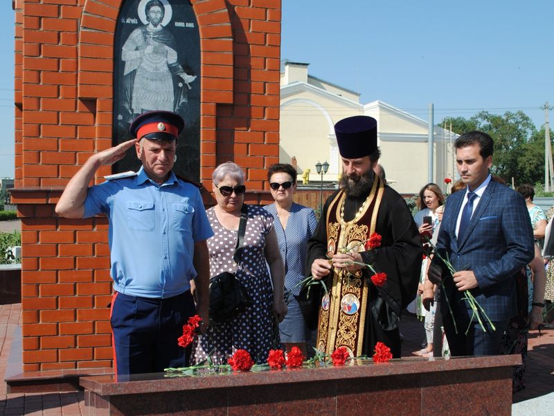 В поселке Каменоломни состоялся митинг «Горячая точка памяти»