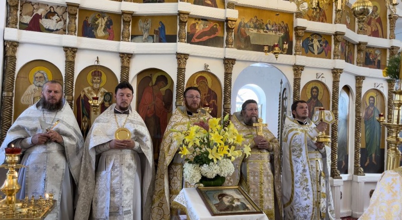 Престольный праздник в храме честь Рождества великого пророка Предтечи и Крестителя Господня Иоанна молитвенно отметили в ст. Боковской