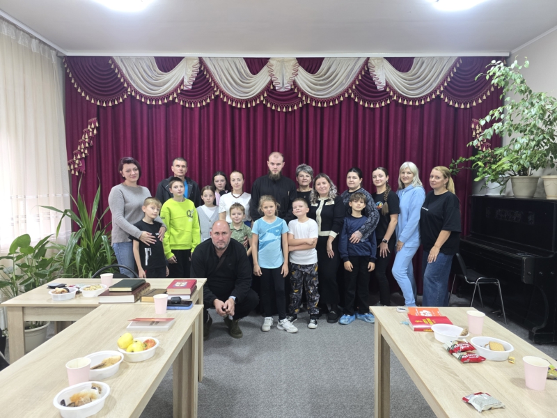 Продолжается цикл бесед по Священному Писанию в клубе «7я»