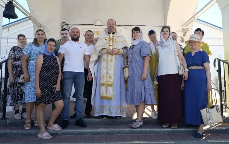 В Донском храме Новошахтинска отметили 22-летие настоятельства протоиерея Романа Амплеева