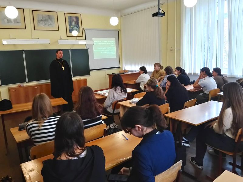 Встреча не тему «дружба» в педагогическом колледже станицы Вешенской