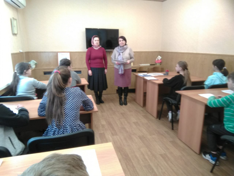 В воскресной школе «Азы Православия» при храме Успения Божией Матери Донецкого Благочиния прошел 2-й благочинный тур Кирилло-Мефодиевской олимпиады по Священной истории и Закону Божию