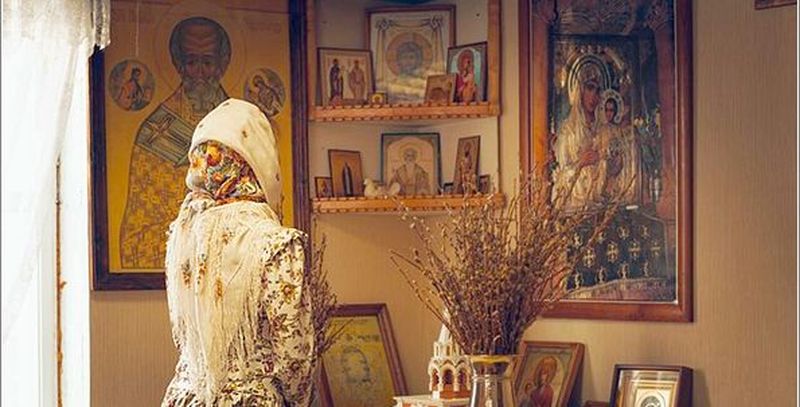 ДОМАШНЕЕ БОГОСЛУЖЕНИЕ В ВЕЛИКУЮ СУББОТУ