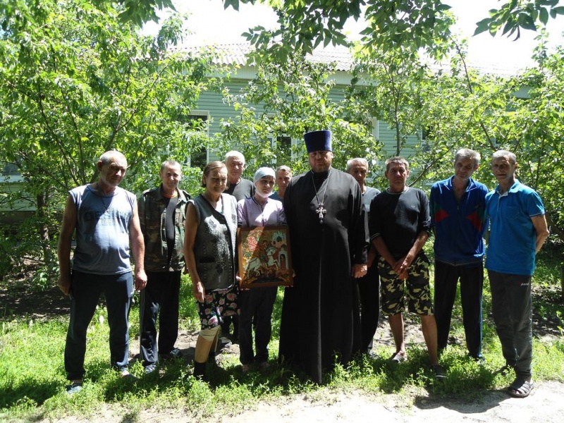 В туберкулезном диспансере больницы г. Каменск-Шахтинский состоялась встреча пациентов отделения с протоиереем Вячеславом Лавлинским