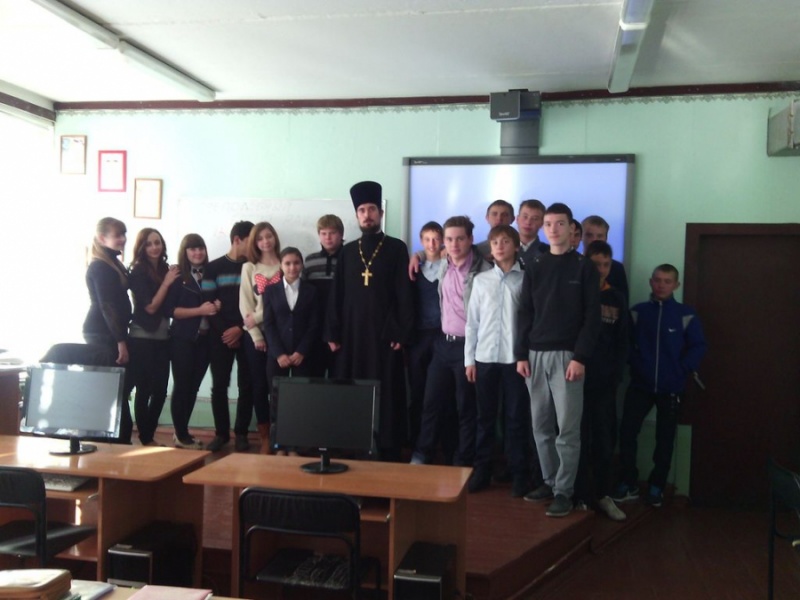 В школе № 49 г. Шахты прошел урок, посвященный преподобному Сергию Радонежскому